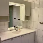 Spacious With 3 Bedrooms And 2 Baths Feriehus *