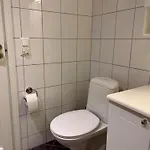 Spacious With 3 Bedrooms And 2 Baths Feriehus