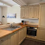 Spacious With 3 Bedrooms And 2 Baths * Beitostolen